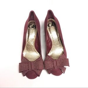 *New* Gianni Bini burgundy wedge heels 👠